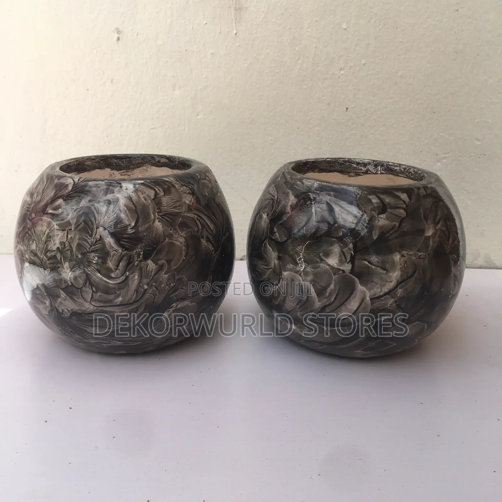 Small Sphere Table Vase