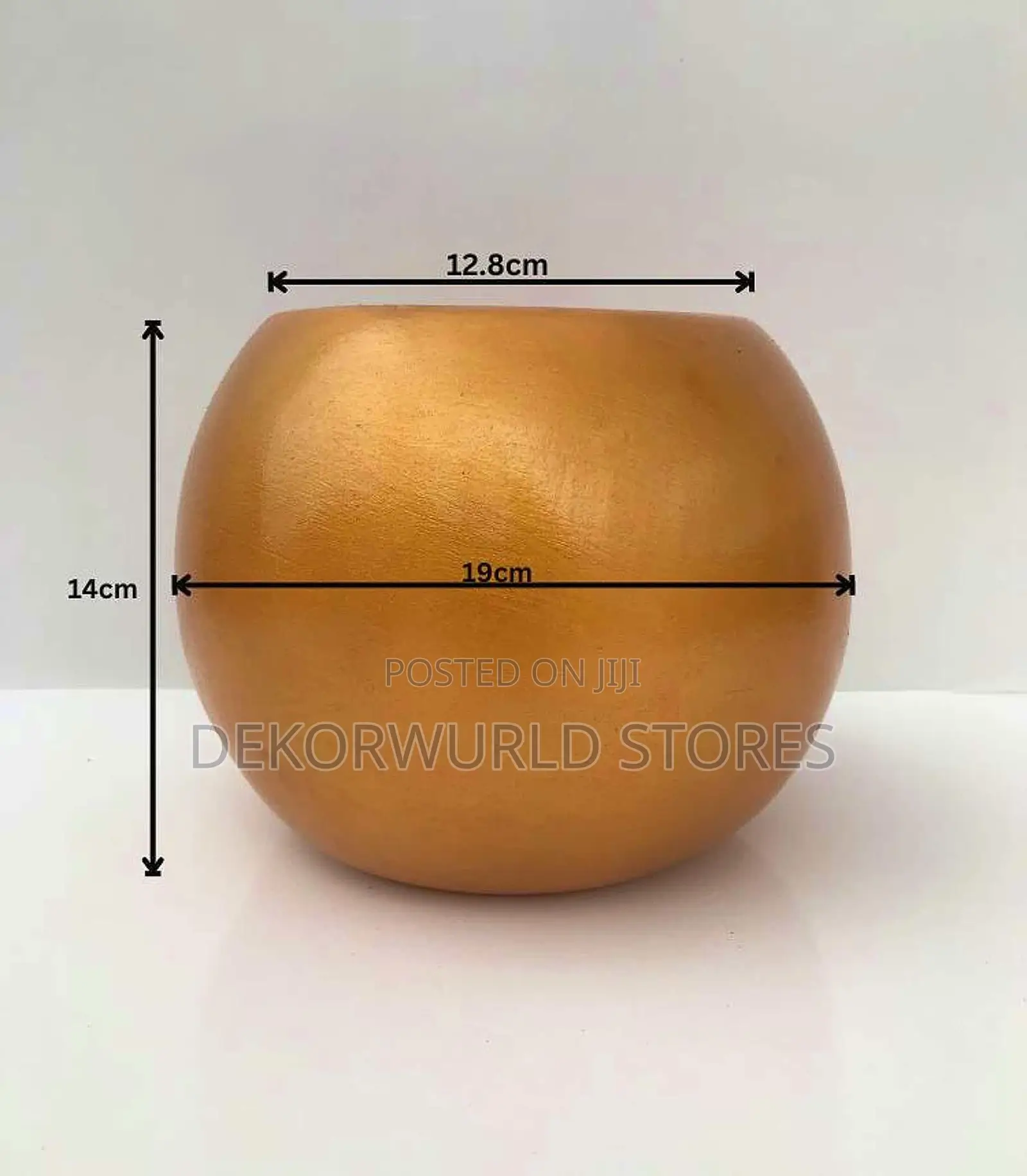 Small Sphere Table Vase