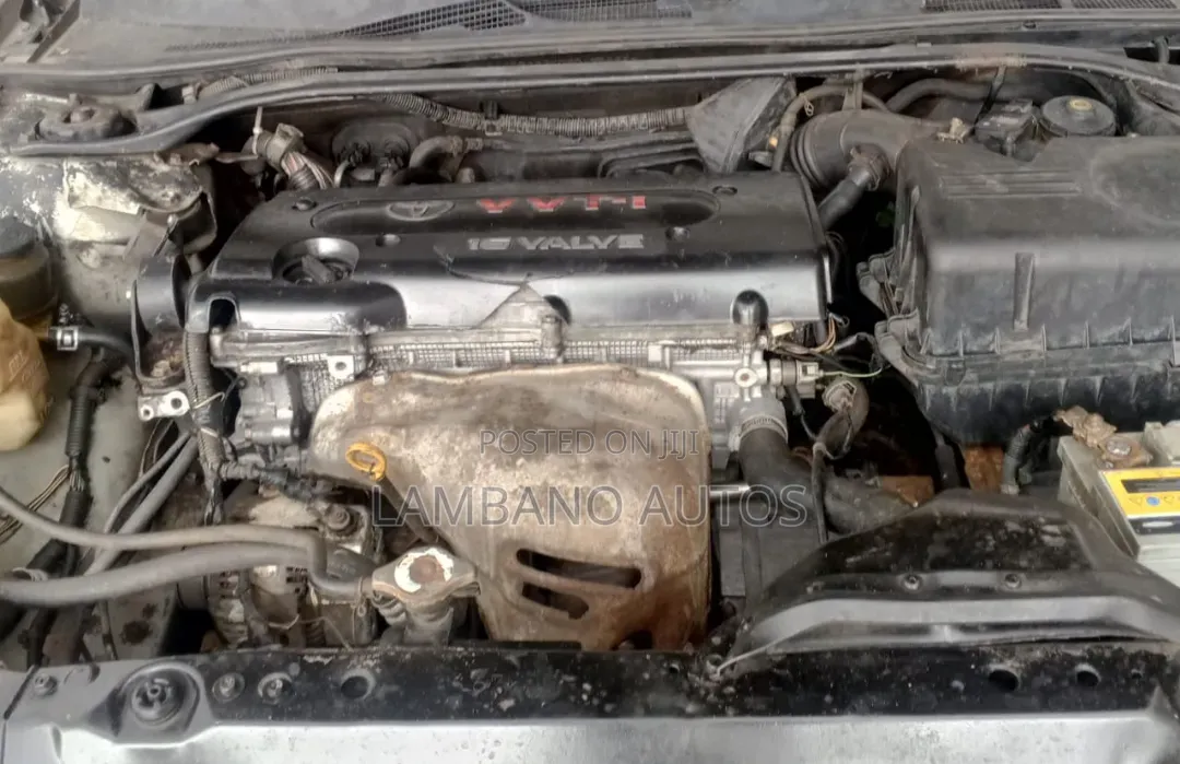Toyota Camry 2004 Silver