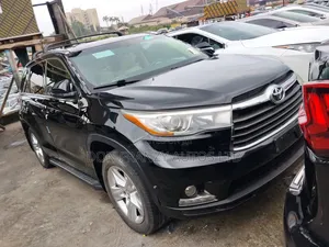 Toyota Highlander 2015 Black