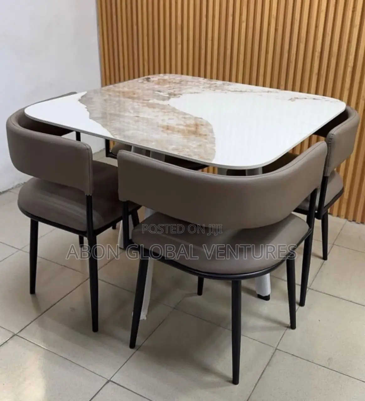 Modern (4) Four Seaters Dining Set