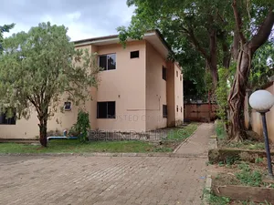 6bdrm Duplex in Wuse 2 for sale