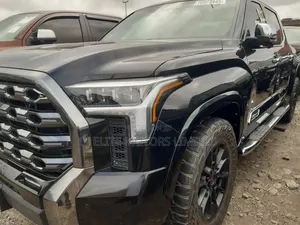 Toyota Tundra 2023 Black