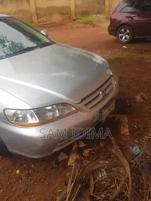 Honda Accord 2001 Silver