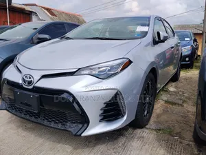 Toyota Corolla 2019 Silver