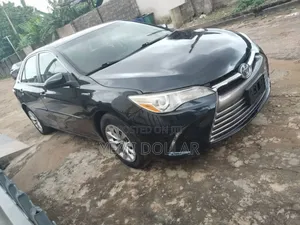 Toyota Camry SE w/Special Edition Pkg (2.5L 4cyl 6A) 2016 Black
