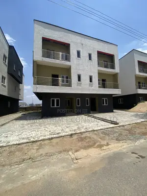 5bdrm Townhouse/Terrace in Paradise Estate, Katampe Extension for sale