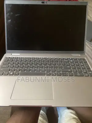Laptop Dell Latitude 5540 8GB Intel Core i7 SSD 256GB