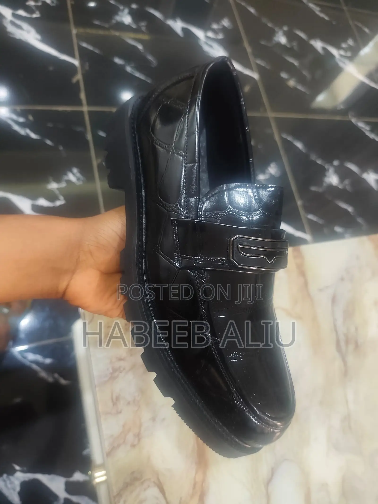 Shoes Size 42
