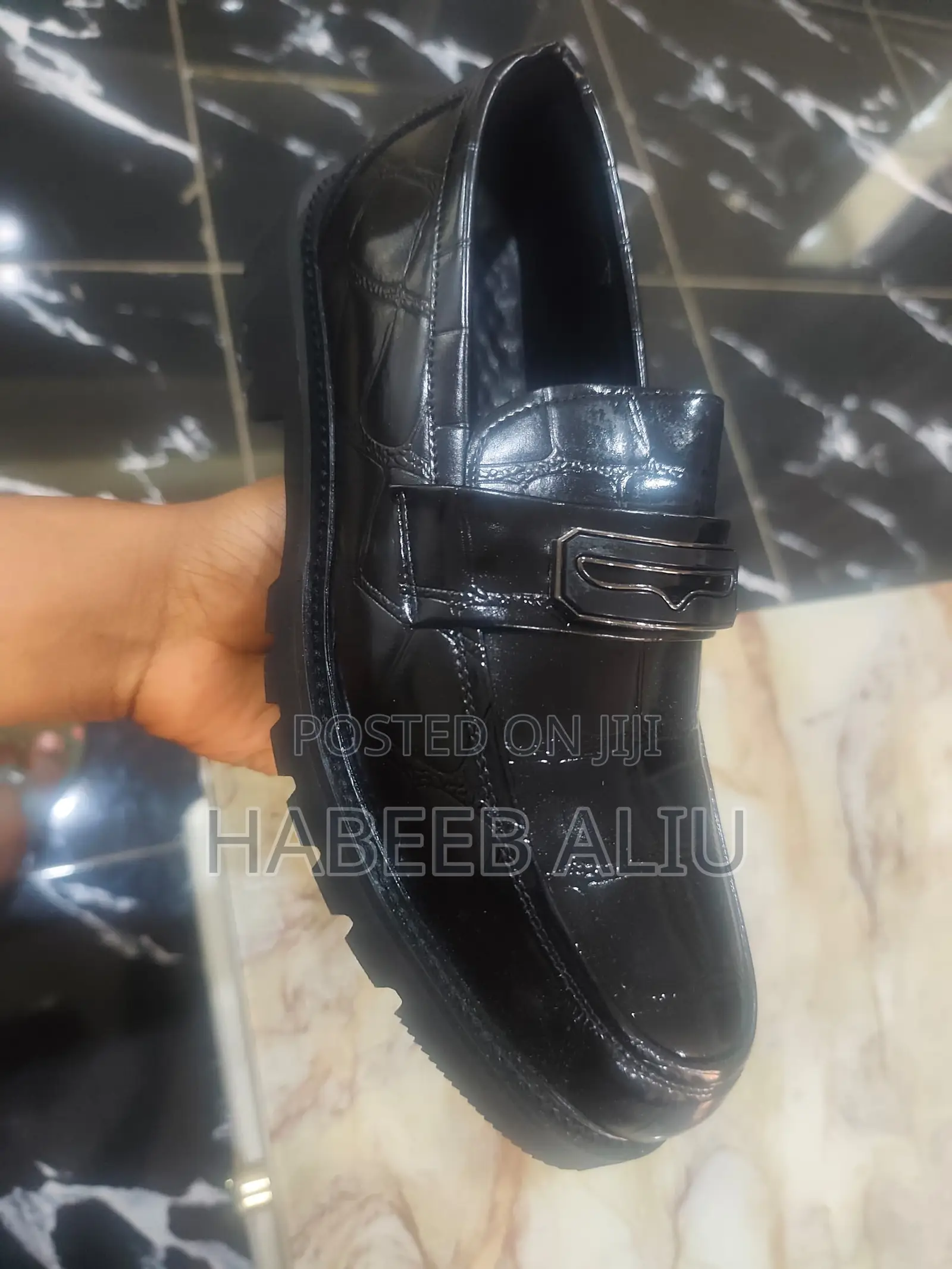 Shoes Size 42