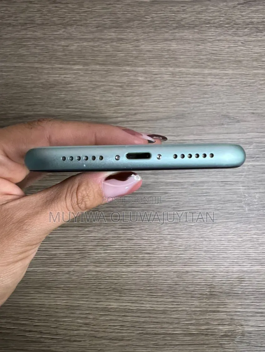 Apple iPhone 11 64 GB Green