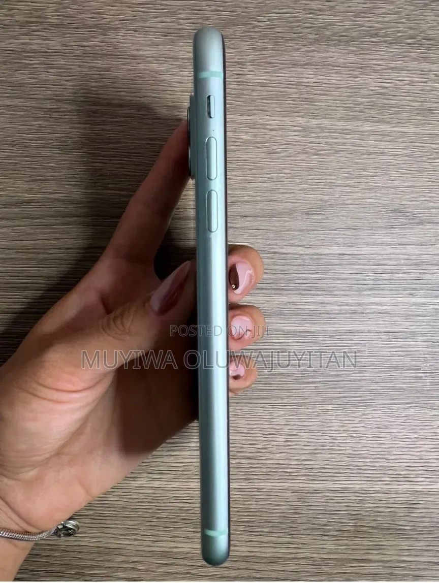 Apple iPhone 11 64 GB Green