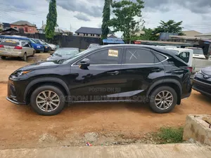 Lexus NX 200t FWD 2017 Black