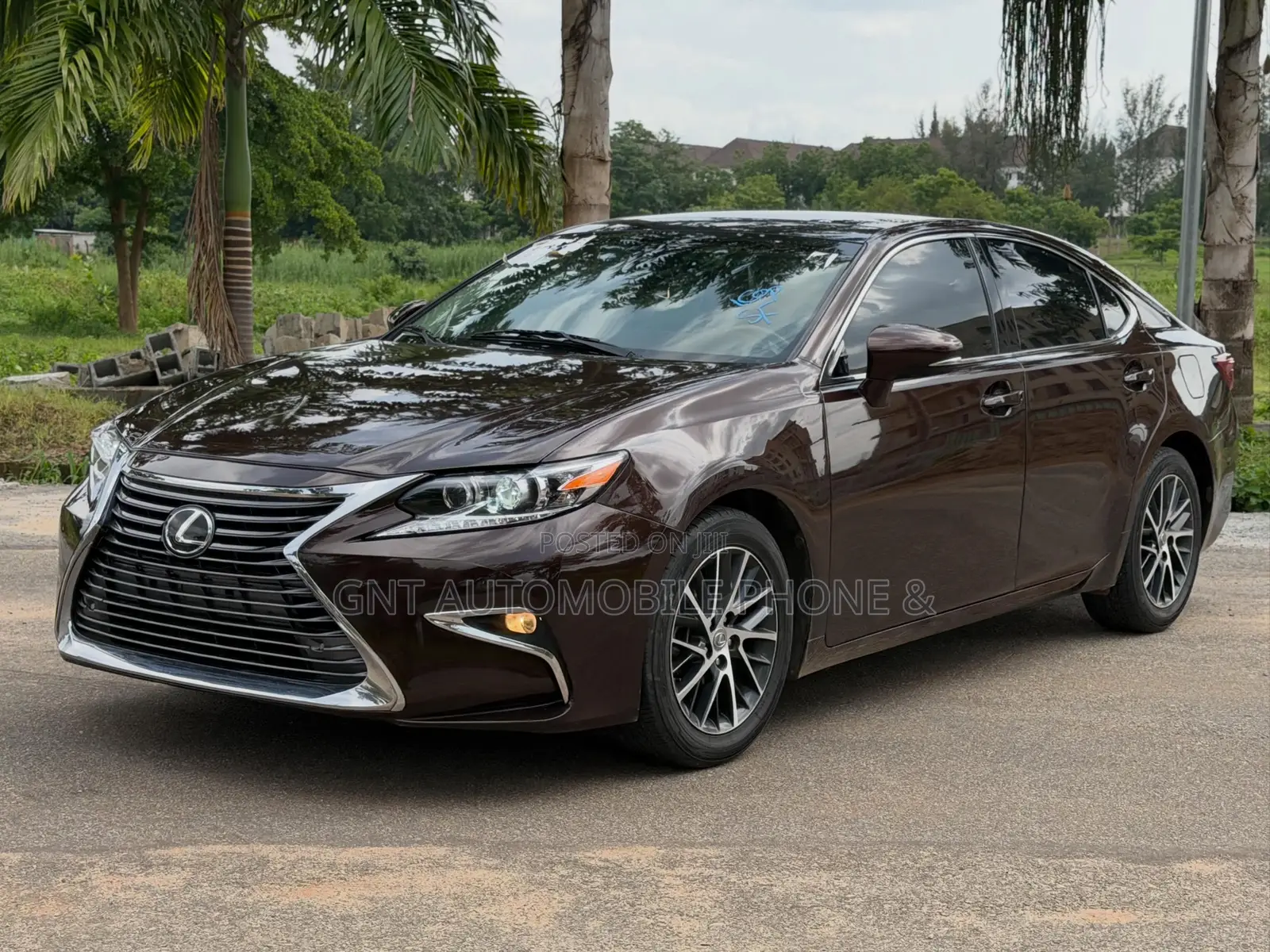 Lexus ES 2017 Brown