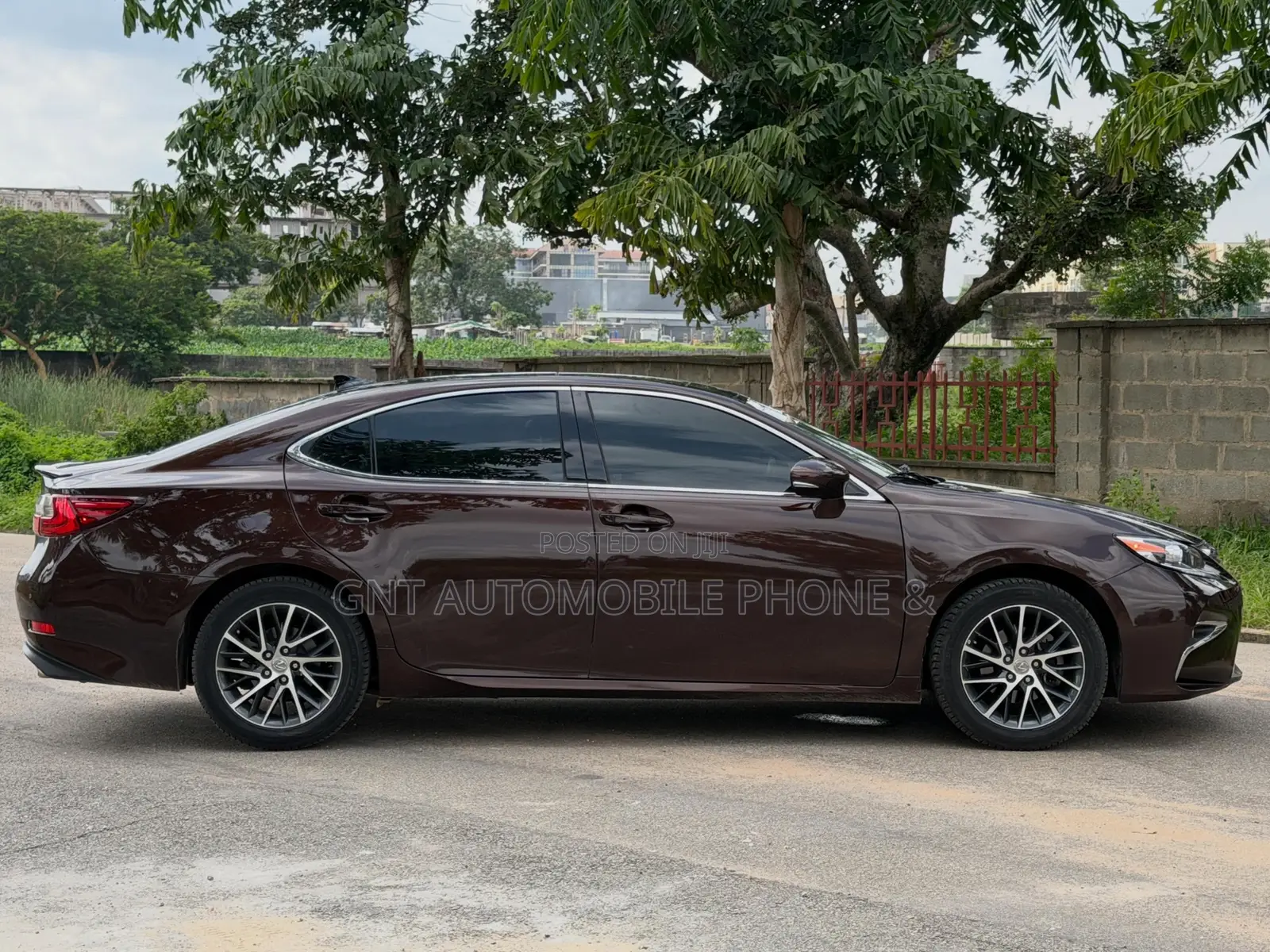 Lexus ES 2017 Brown