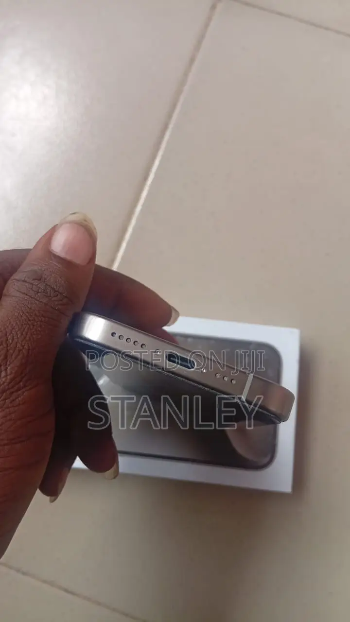 Apple iPhone 15 Pro 128 GB Gray