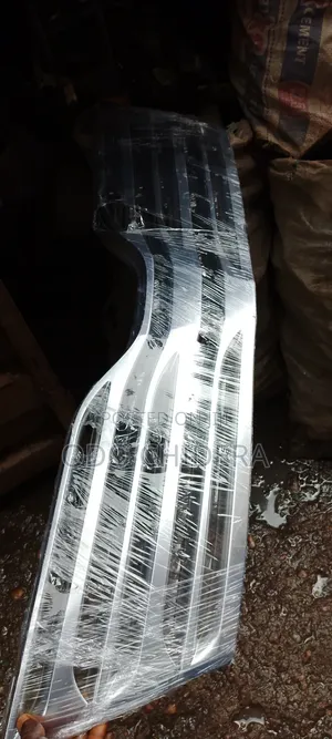 Front Grill Venza 2010 Model