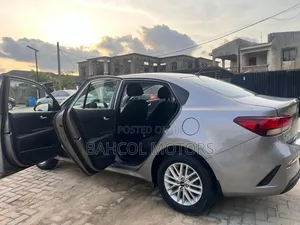 Kia Rio 2021 White