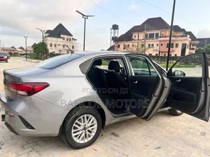 Kia Rio 2021 White