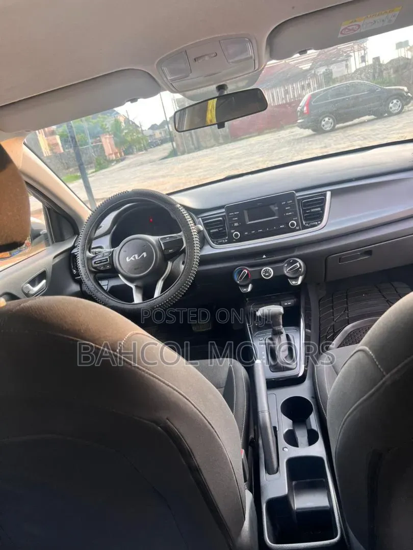 Kia Rio 2021 White