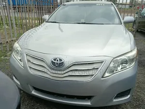 Toyota Camry 2011 Silver