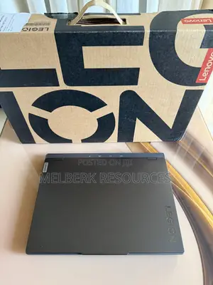 Laptop Lenovo Legion Slim 5 16GB AMD Ryzen 7 SSD 1T