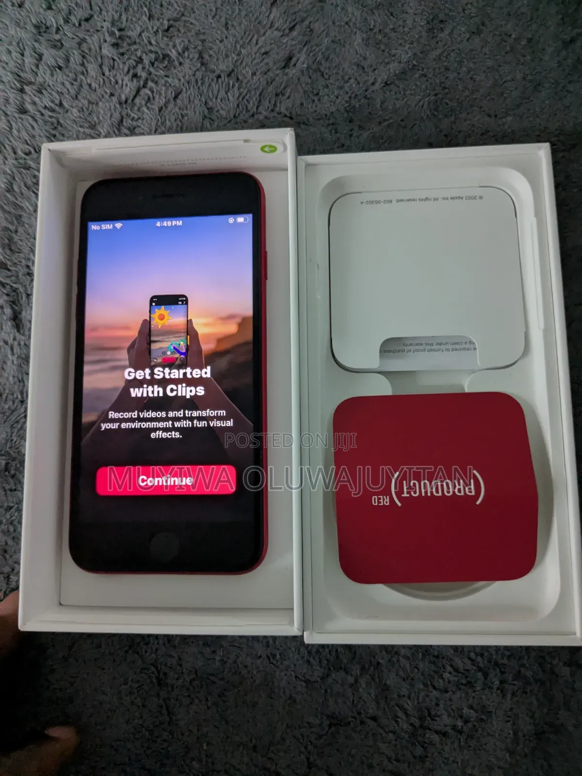 Apple iPhone SE 64 GB Red
