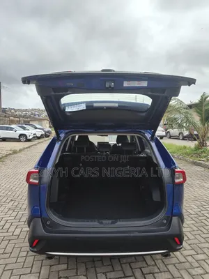 Toyota RAV4 Hybrid 2020 Blue
