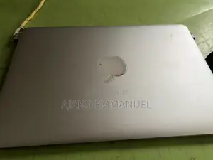 Laptop Apple MacBook Pro 2017 8GB Intel Core i5 SSD 128GB