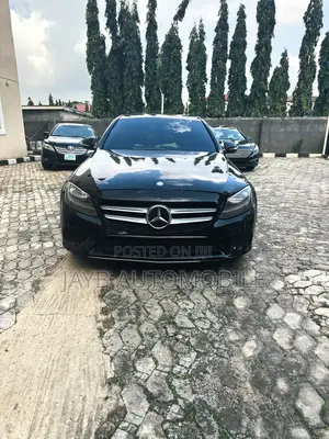 Mercedes-Benz C300 Base 4dr RWD Sedan (2.0L 4cyl 7A) 2015 Black