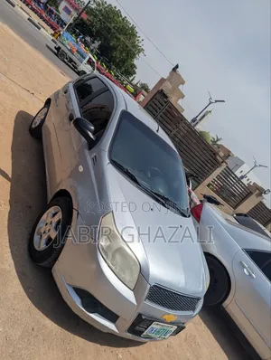 Chevrolet Aveo 2011 Silver