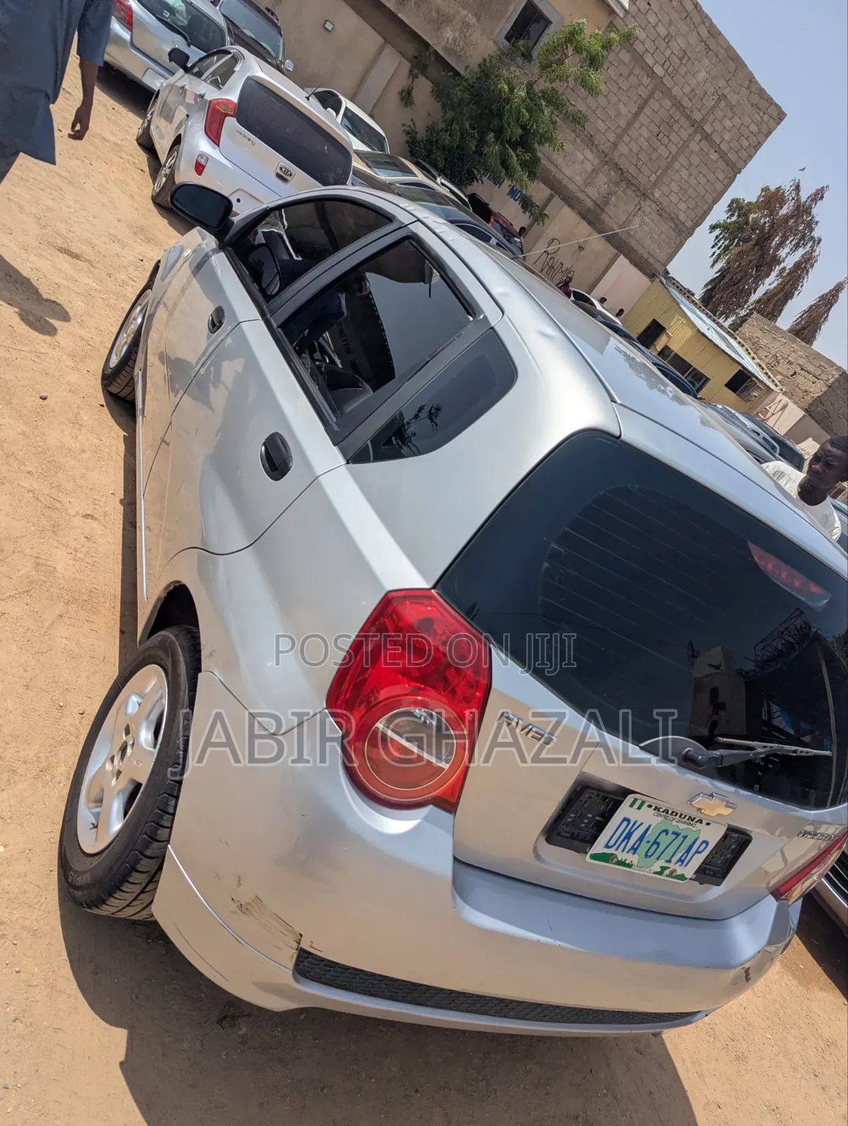 Chevrolet Aveo 2011 Silver