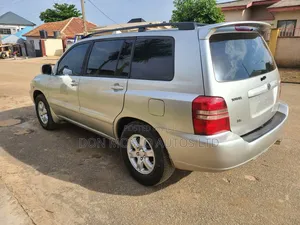 Toyota Highlander 2004 Silver
