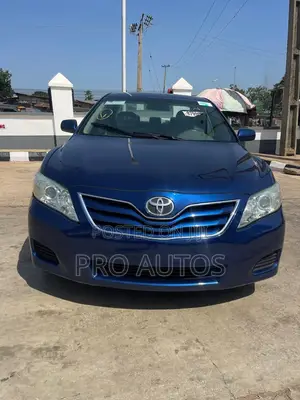 Toyota Camry LE 4dr Sedan (2.5L 4cyl 6AM) 2010 Blue