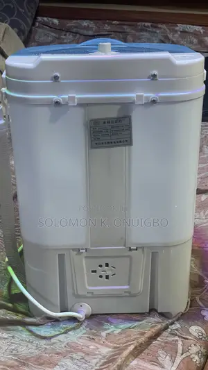 4.5kg Mini Washing Machine With Spinning