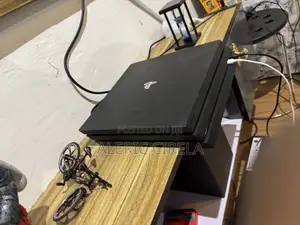 Play Station 4 Pro