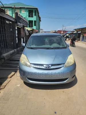 Toyota Sienna LE 4WD 2007 Blue