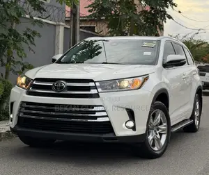 Toyota Highlander Limited 2019 White
