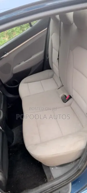 Hyundai Elantra 2019 Blue