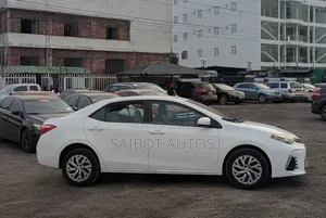 Toyota Corolla 2017 White