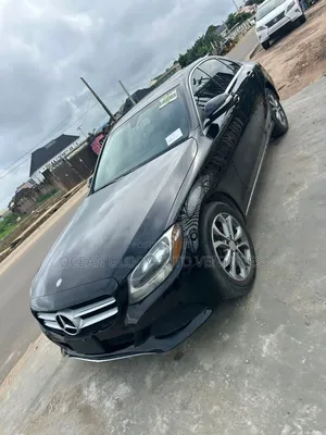 Mercedes-Benz C300 2013 Black