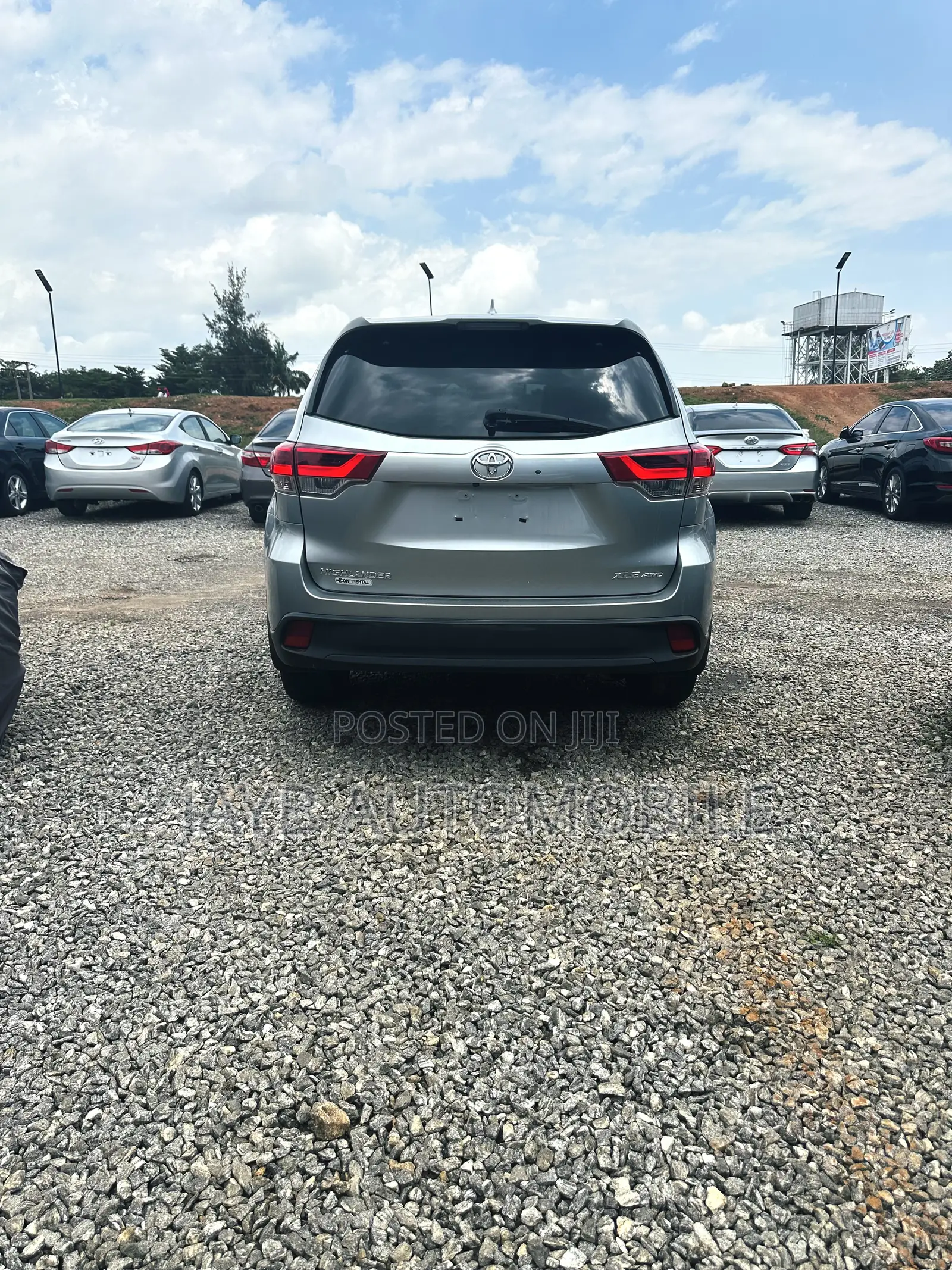 Toyota Highlander XLE 2019 Silver