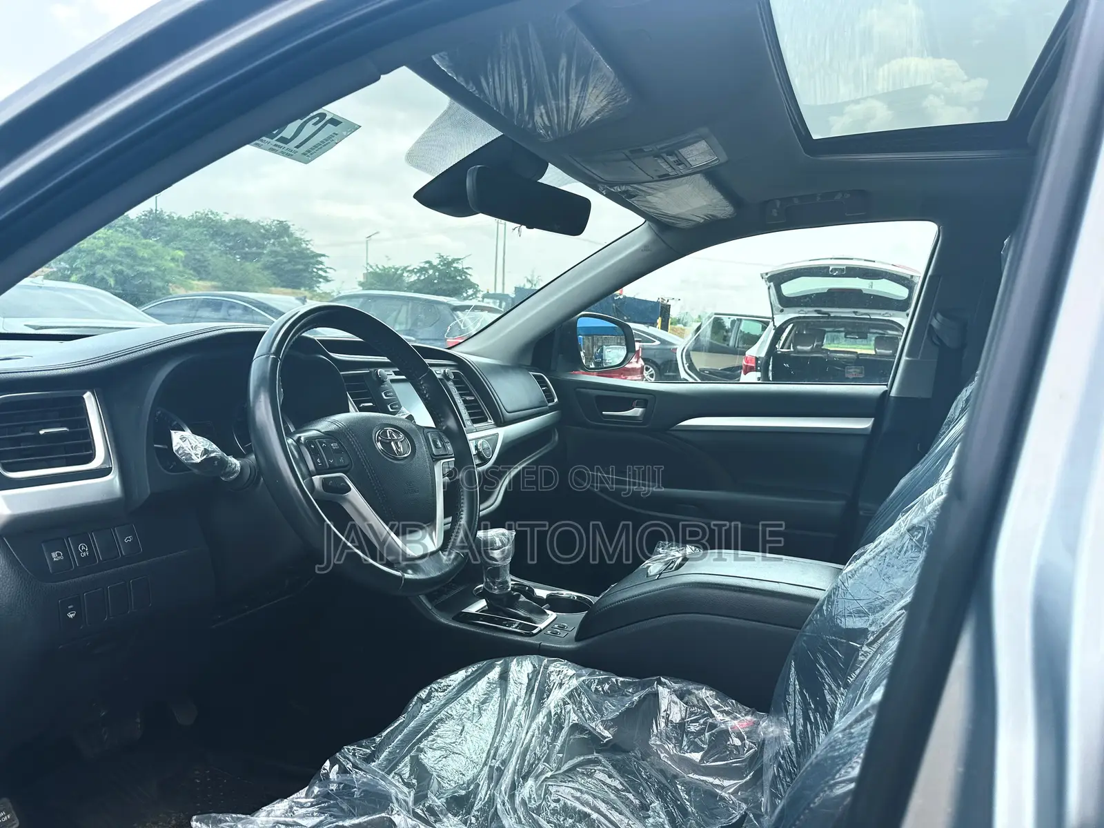 Toyota Highlander XLE 2019 Silver