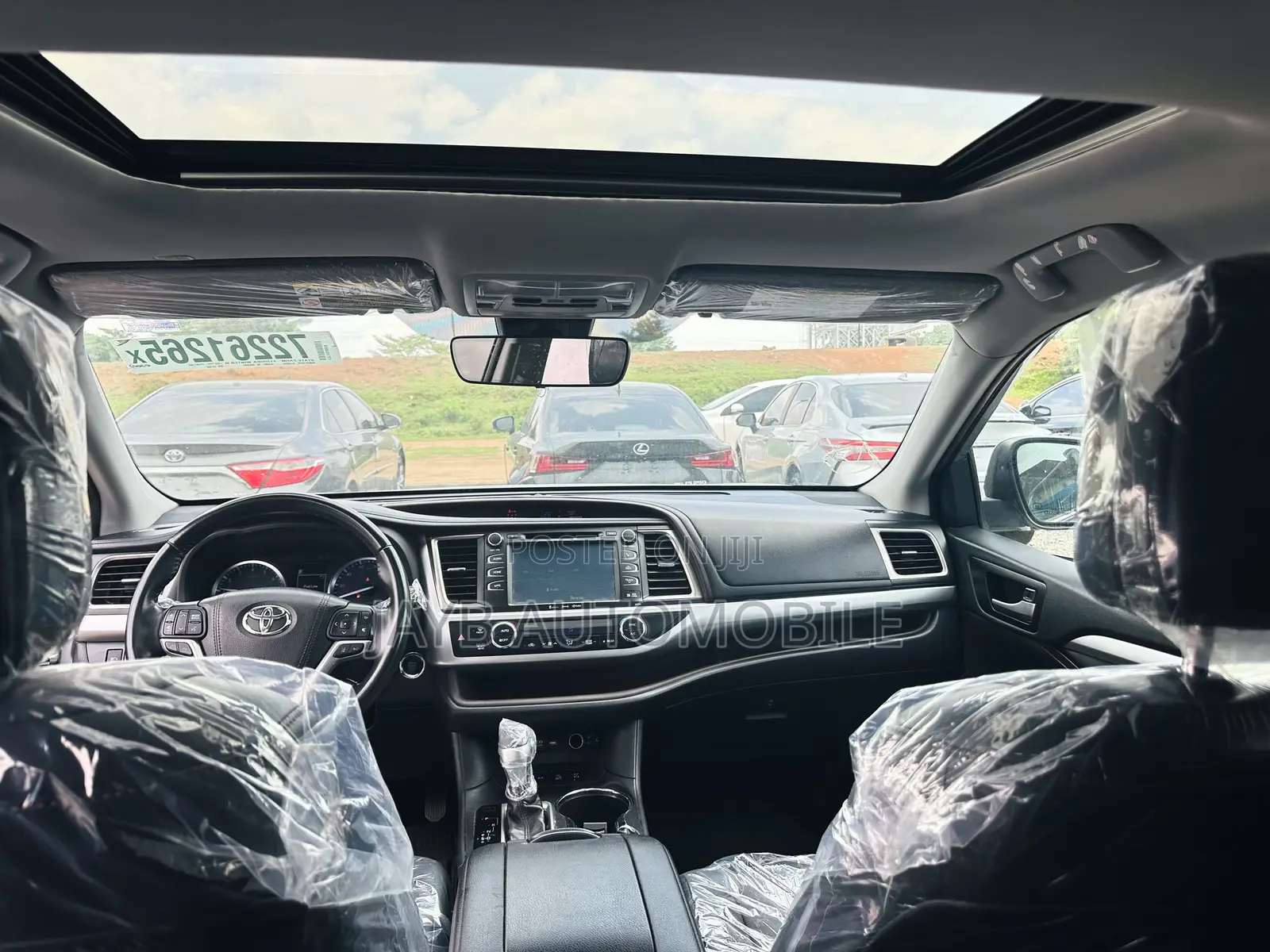 Toyota Highlander XLE 2019 Silver