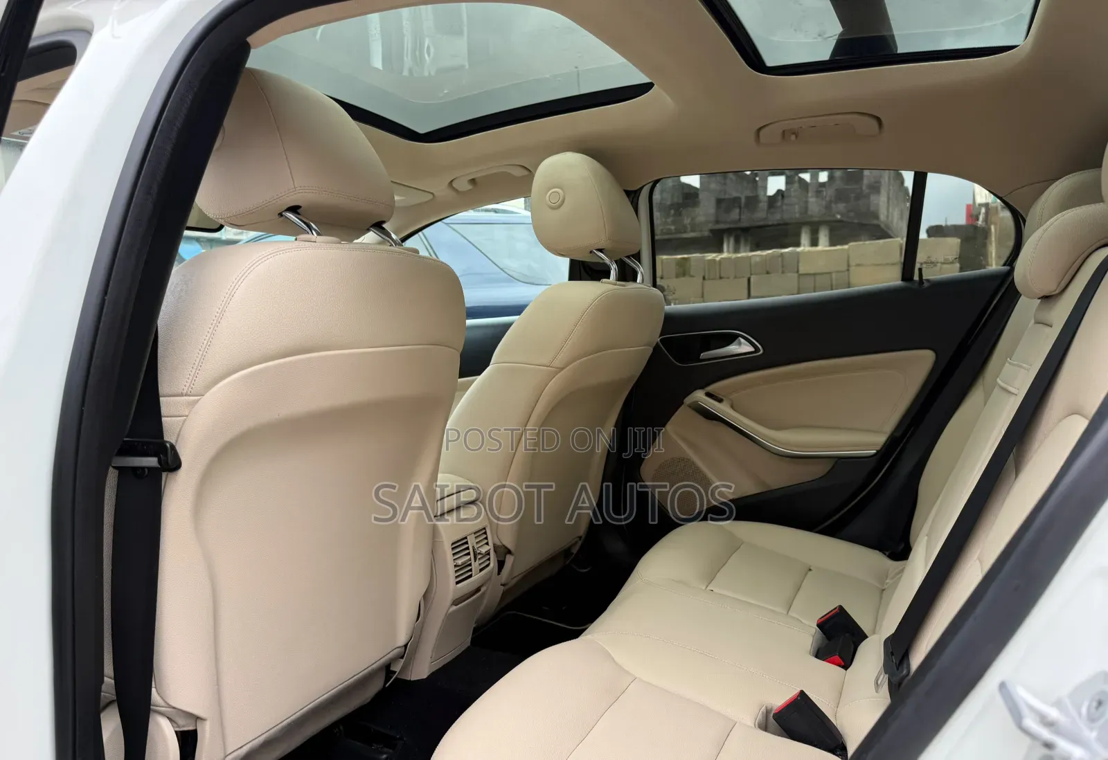 Mercedes-Benz GLA 250 2015 White
