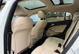 Mercedes-Benz GLA 250 2015 White