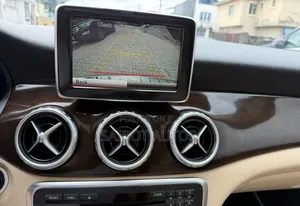 Mercedes-Benz GLA 250 2015 White