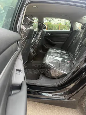 Honda Accord EX-L (2.0L 4cyl Turbo 10A) 2019 Black
