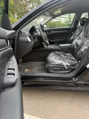 Honda Accord EX-L (2.0L 4cyl Turbo 10A) 2019 Black