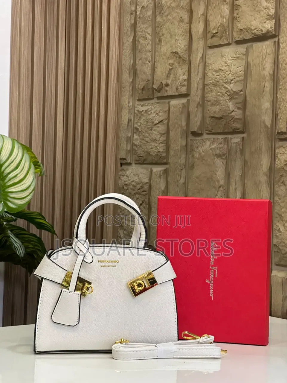 Ferragamo 
Boxed 
Quality 
Size: Mini